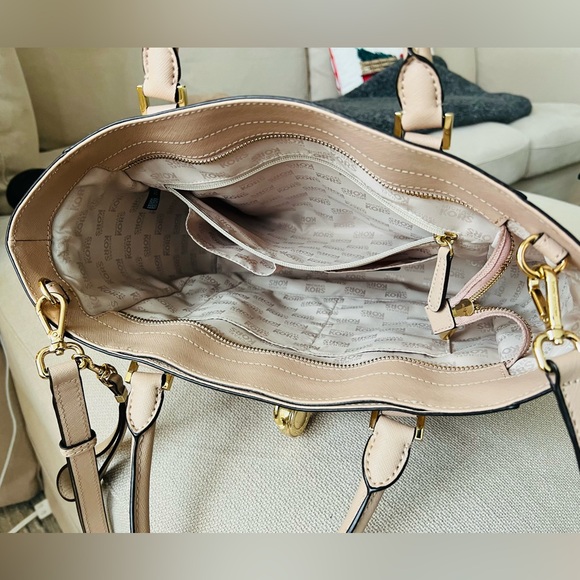 Michael Kors Hamilton Studded Bag - Picture 6 of 6